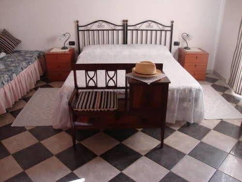 Bed & Breakfast Casa Pisanu Narbolia Εξωτερικό φωτογραφία
